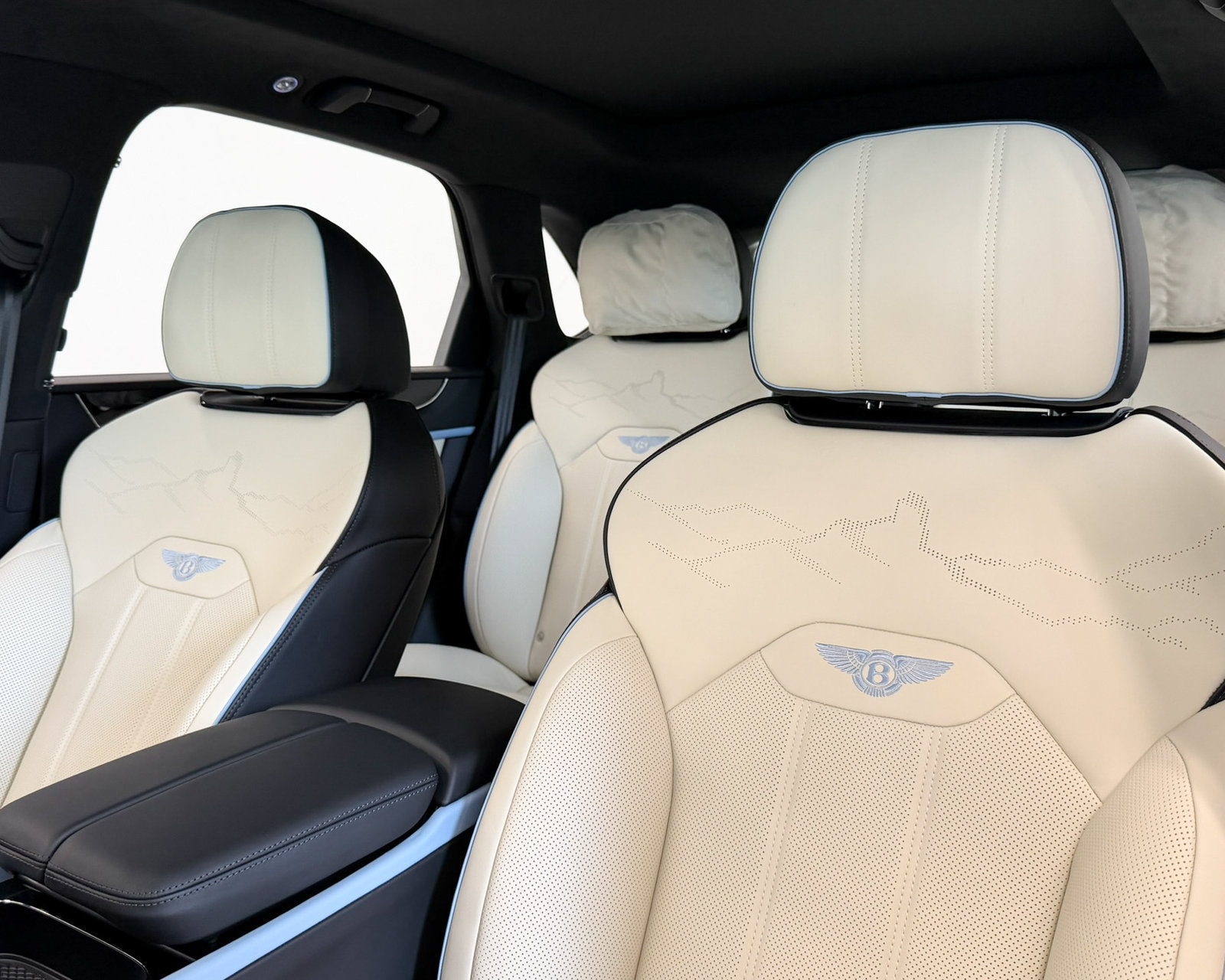 New 2027 Bentley Bentayga AWD/4WD image 72