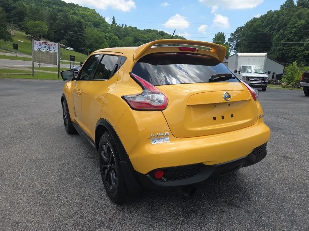 Used 2015 Nissan Juke SV w/ Technology Package AWD/4WD image 6