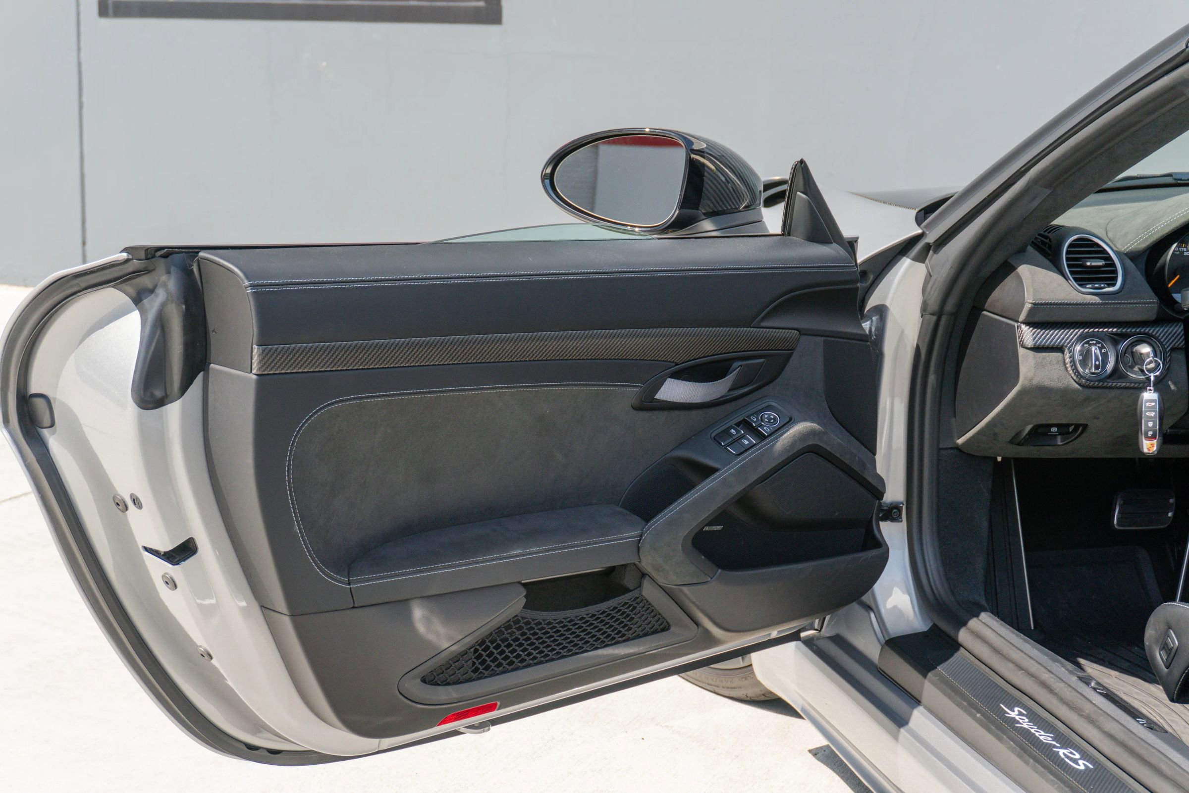 Used 2025 Porsche 718 Boxster Spyder RS RWD image 75