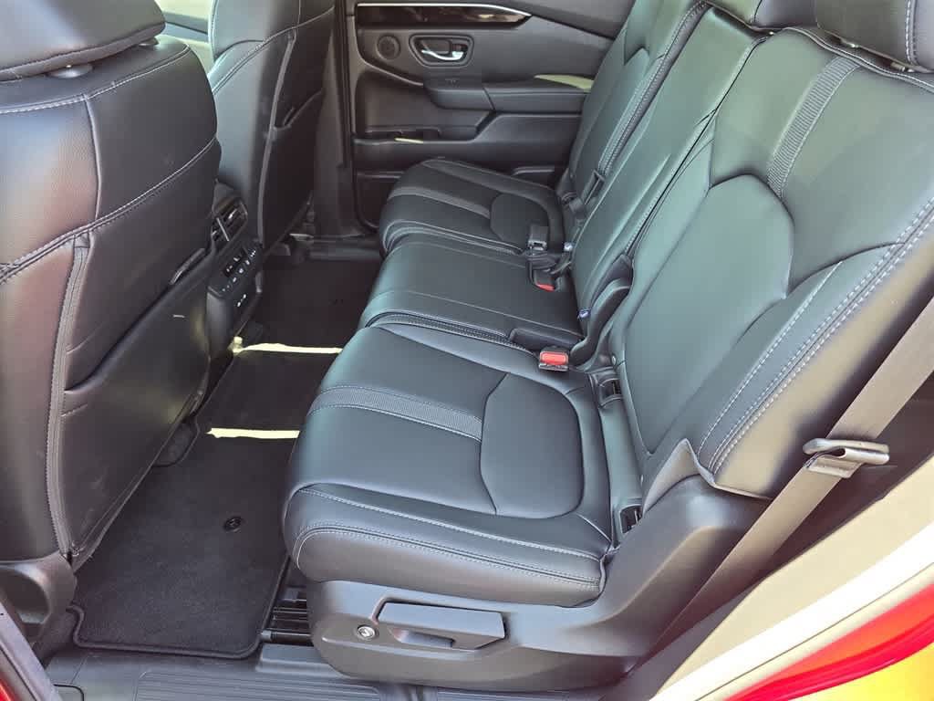 Certified 2025 Honda Pilot EX-L image 18