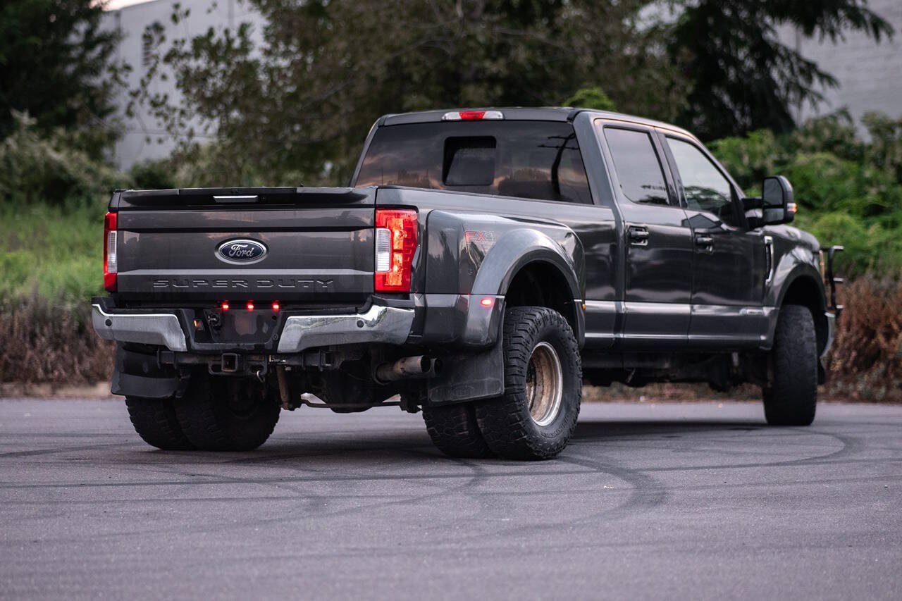 Used 2017 Ford F350 Lariat w/ FX4 Off-Road Package AWD/4WD image 10
