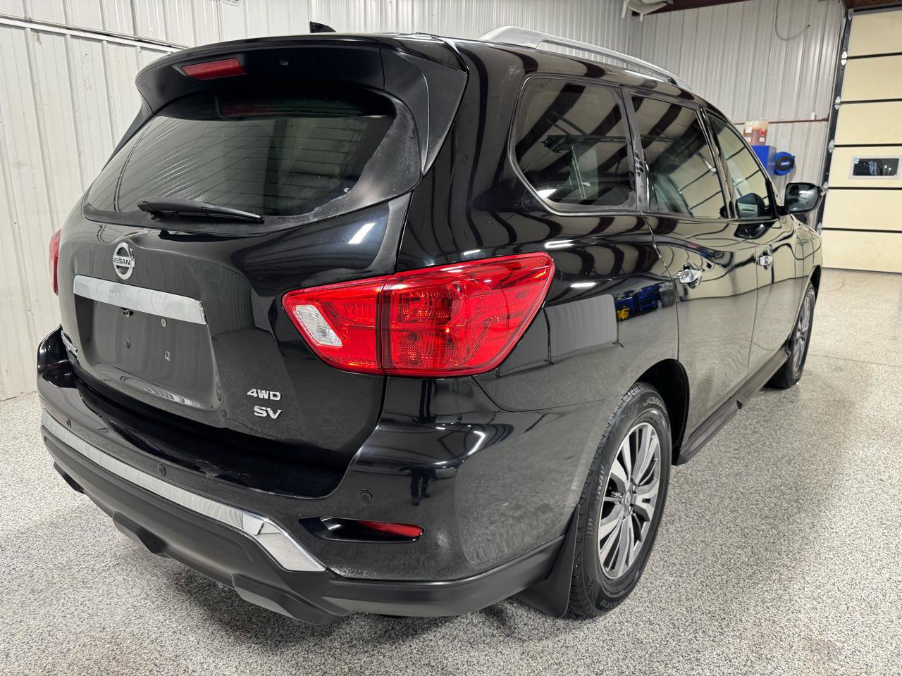 Used 2019 Nissan Pathfinder SV AWD/4WD image 7