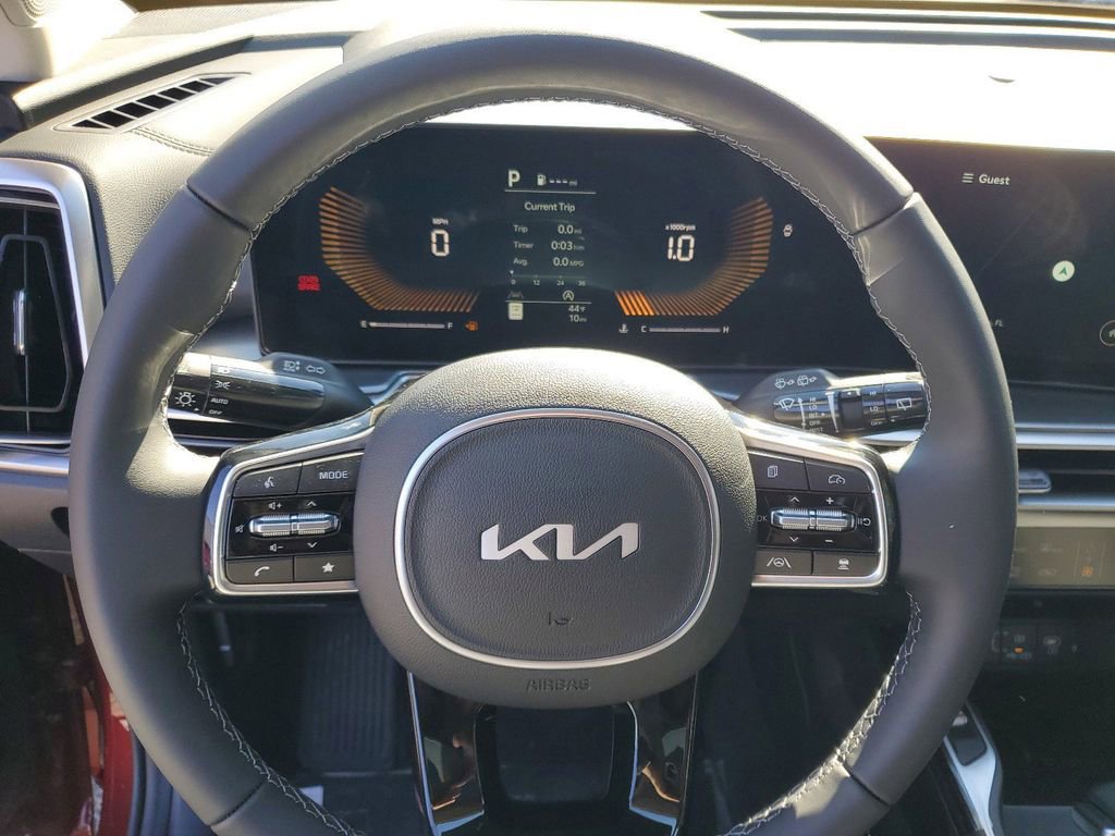 Used 2025 Kia Sorento S w/ Panoramic Sunroof Package FWD image 11