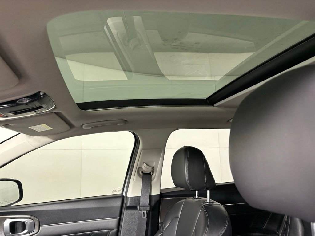 Used 2022 Kia Sorento SX image 35