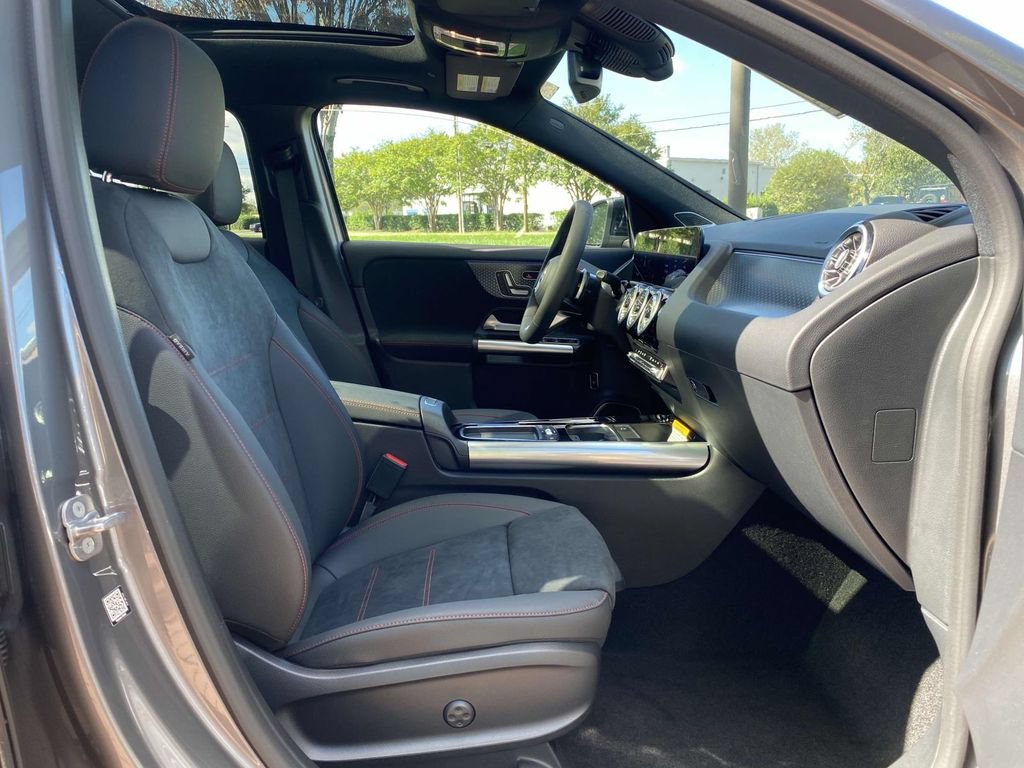 Used 2025 Mercedes-Benz GLA 250 image 13