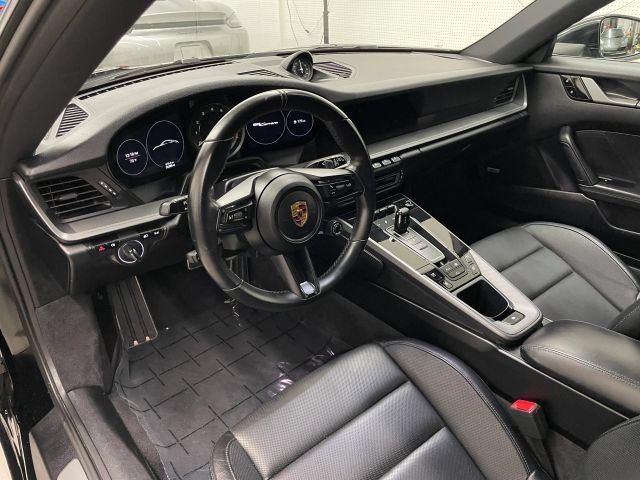 Used 2021 Porsche 911 Carrera w/ Premium Package RWD image 2