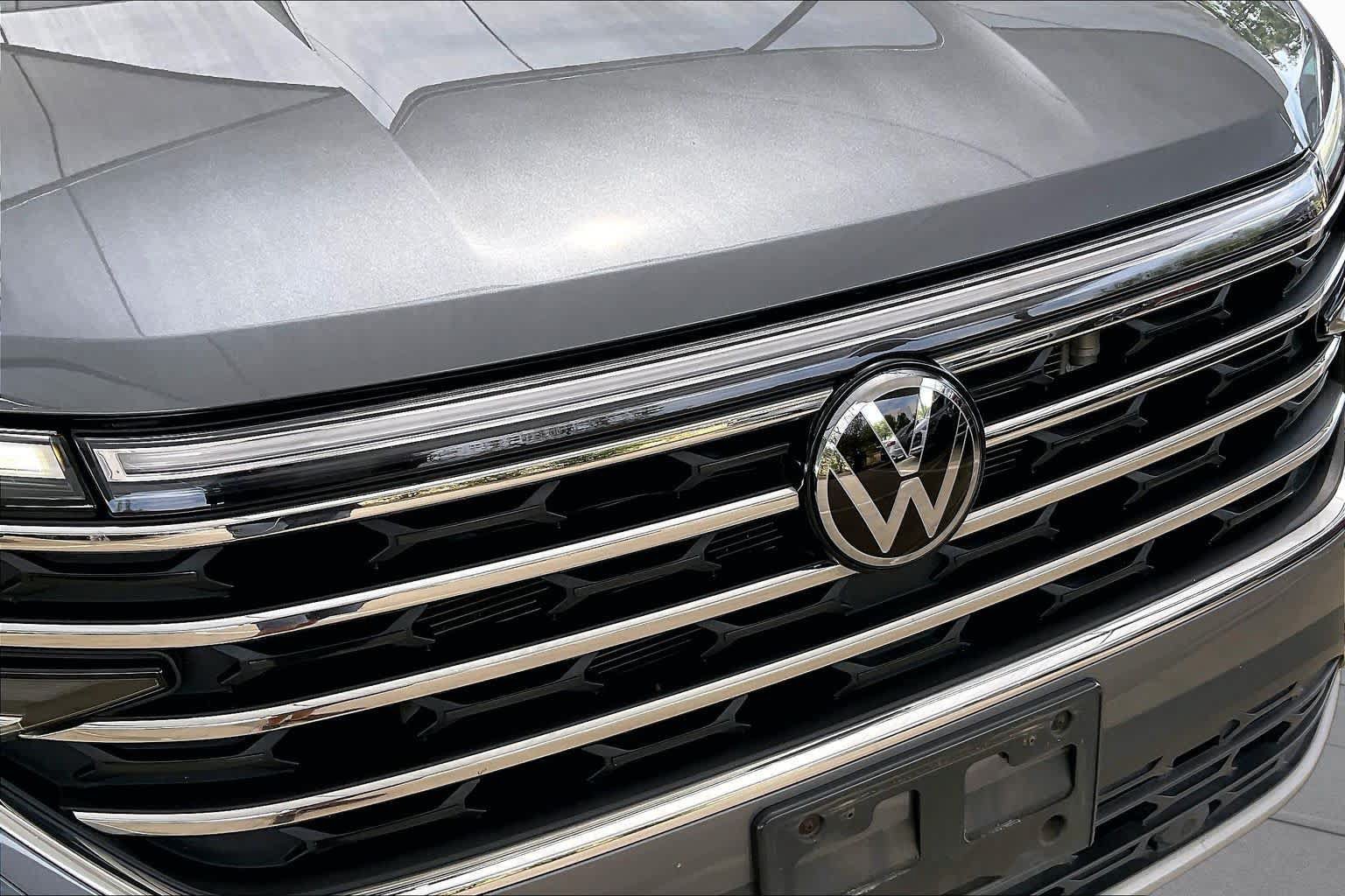 Used 2024 Volkswagen Atlas SE FWD image 30
