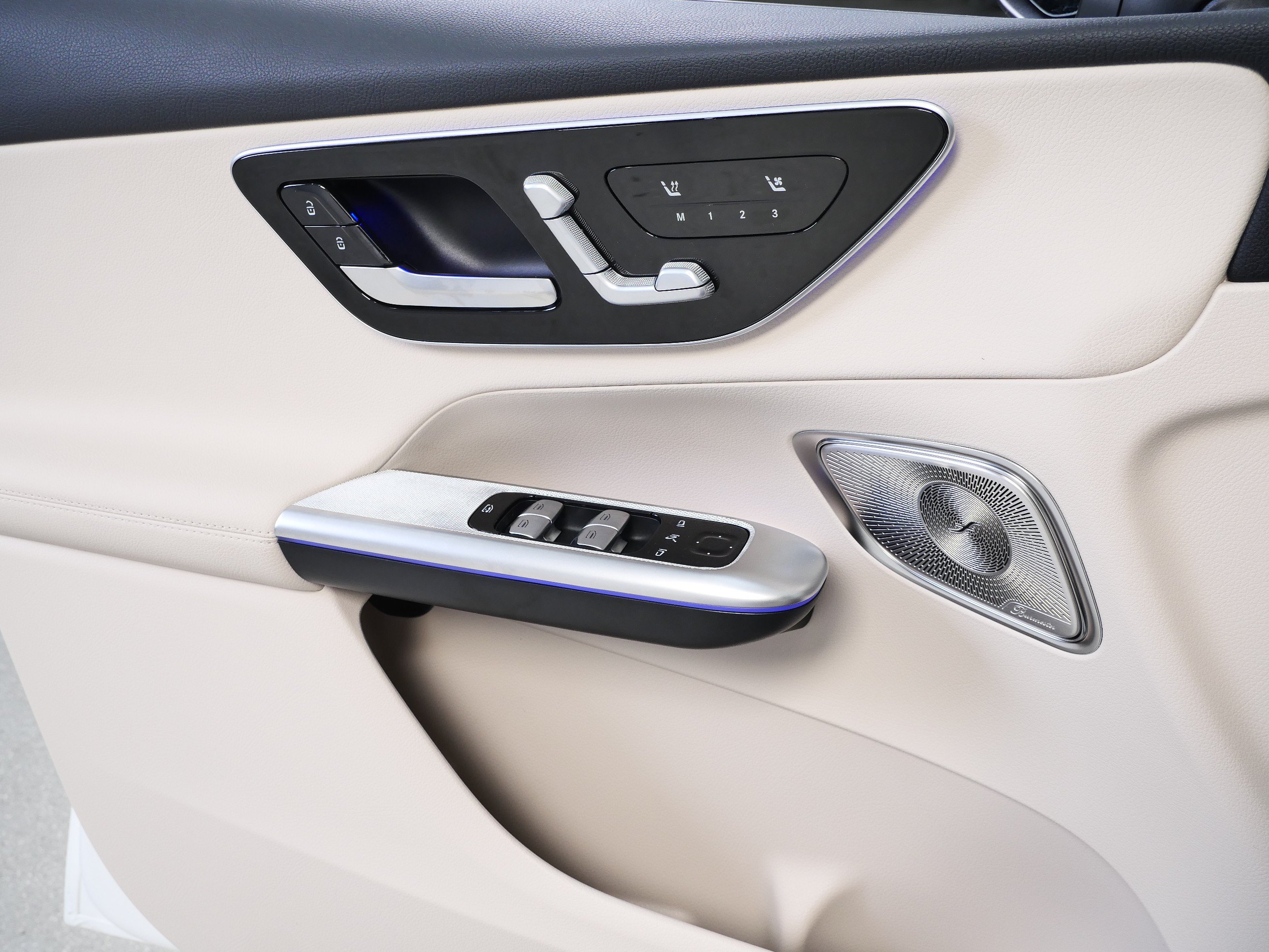 New 2026 Mercedes-Benz GLC 300 4MATIC image 12