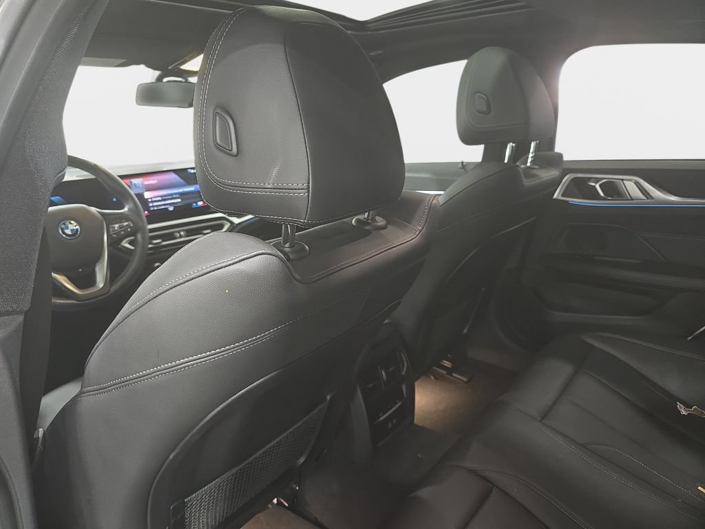 Certified 2023 BMW i4 eDrive35 w/ Premium Package RWD image 9