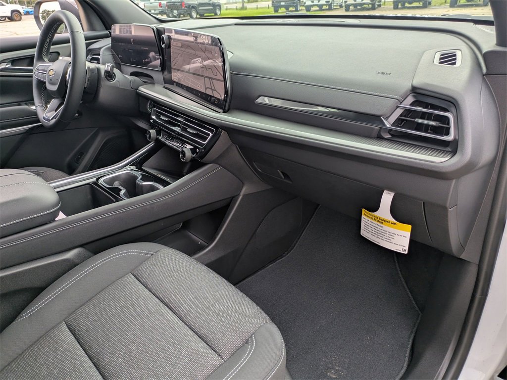 New 2026 Chevrolet Traverse LT w/ Driver Confidence Package image 24