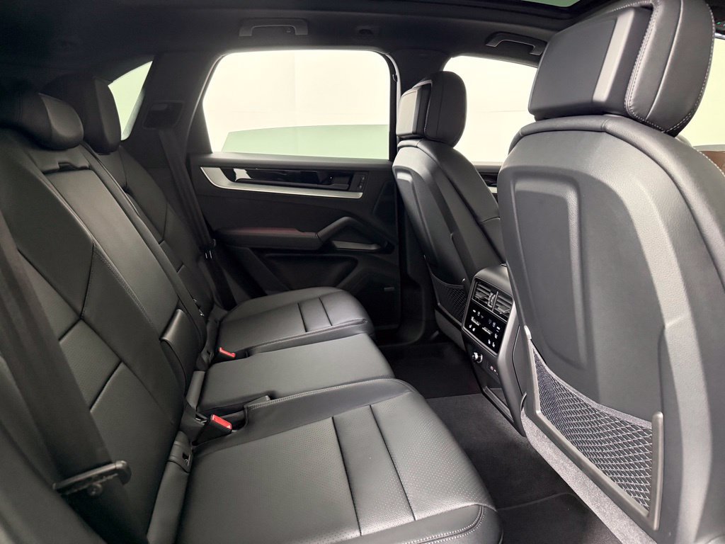 New 2026 Porsche Cayenne AWD/4WD image 35
