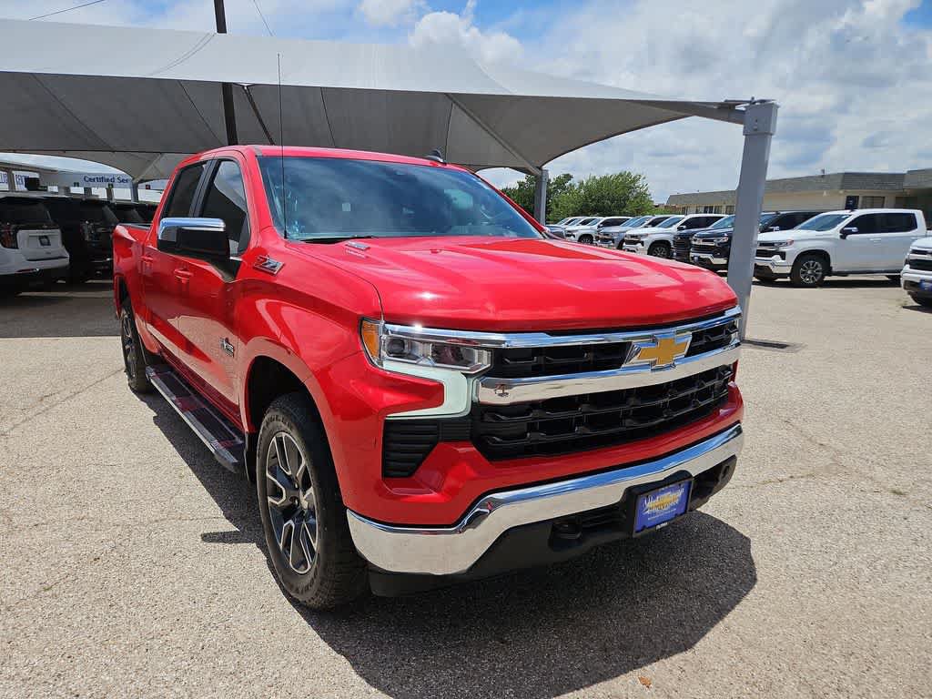 Used 2023 Chevrolet Silverado 1500 LT w/ Z71 Off-Road Package AWD/4WD video 2