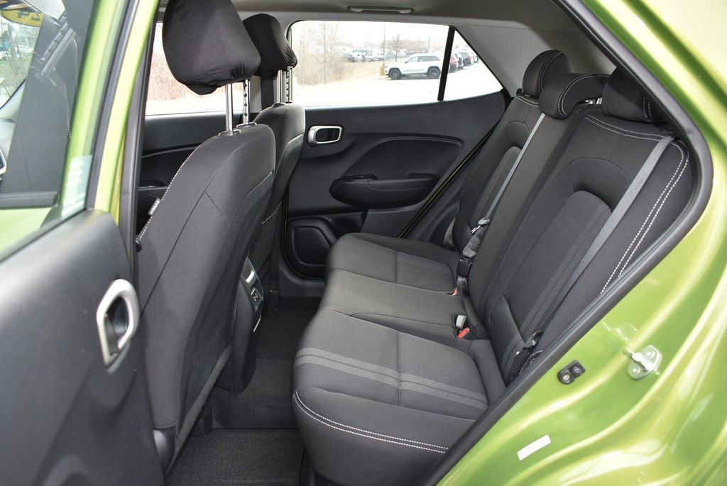 Used 2024 Hyundai Venue SEL FWD image 22