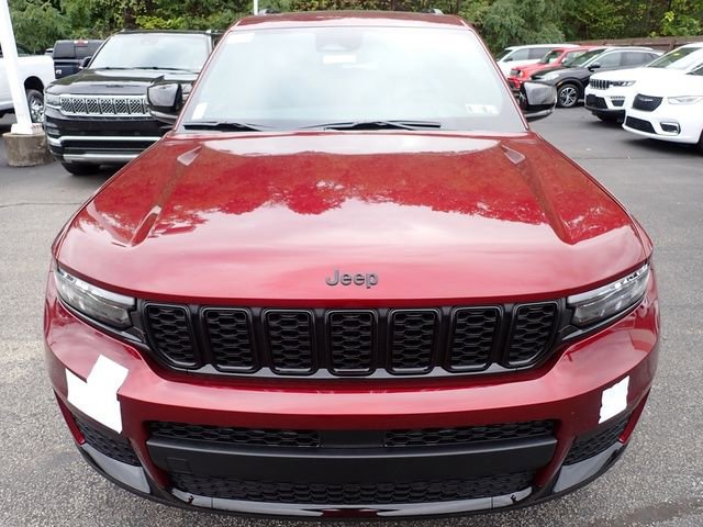 New 2025 Jeep Grand Cherokee L Altitude image 10