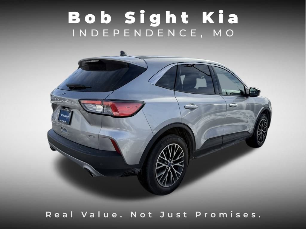 Used 2022 Ford Escape SEL w/ Technology Package image 17