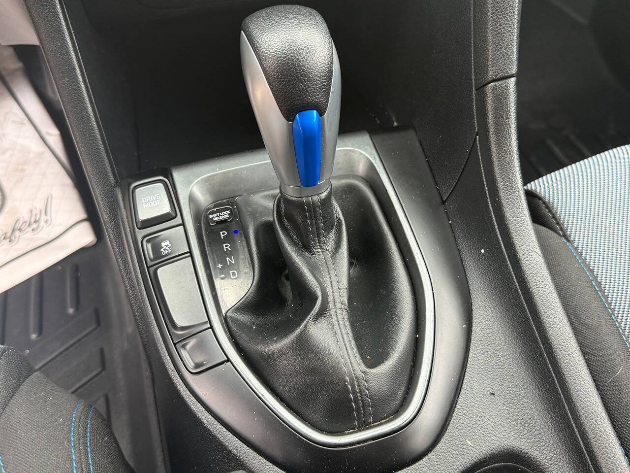 Used 2019 Hyundai Veloster 2.0 FWD image 21