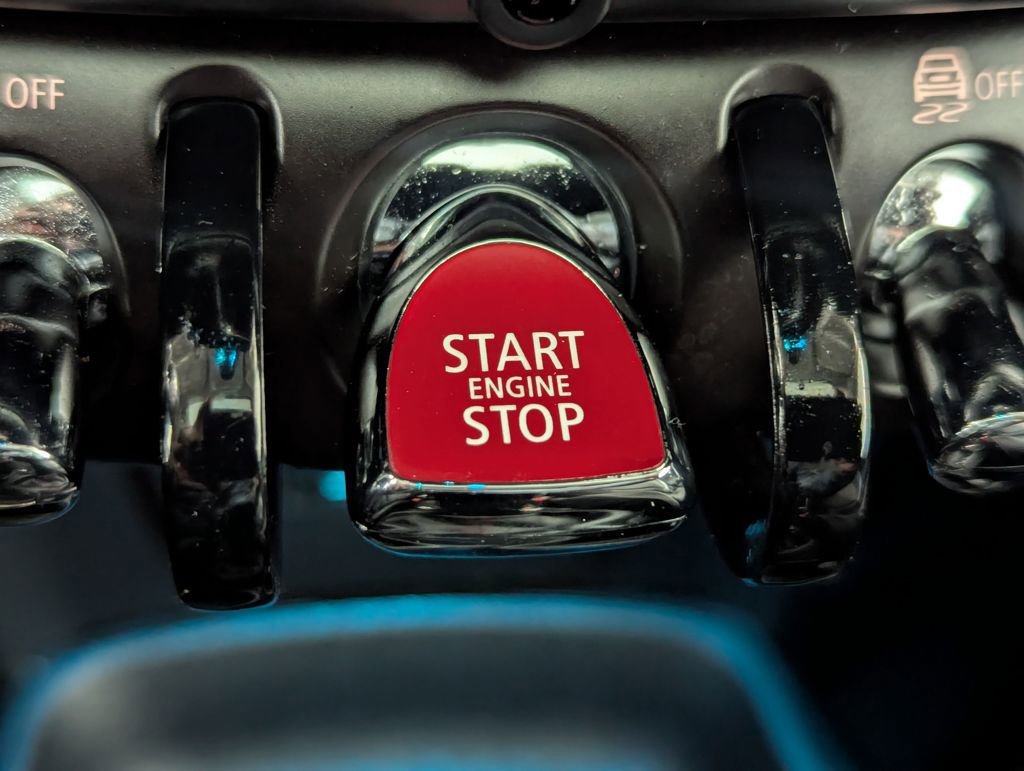 Used 2020 MINI Cooper S image 43