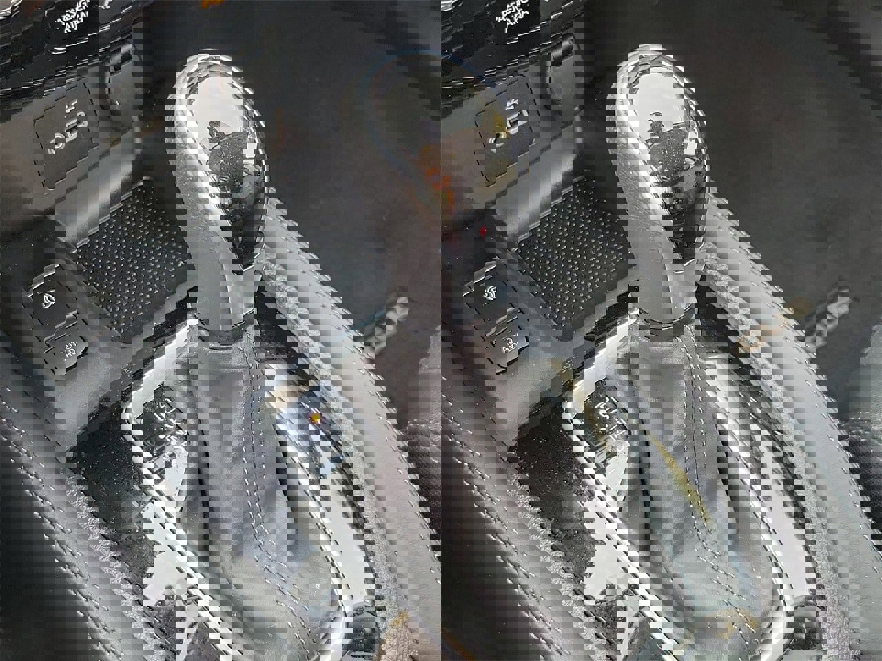 Used 2020 Nissan Rogue SL w/ Premium Package image 28