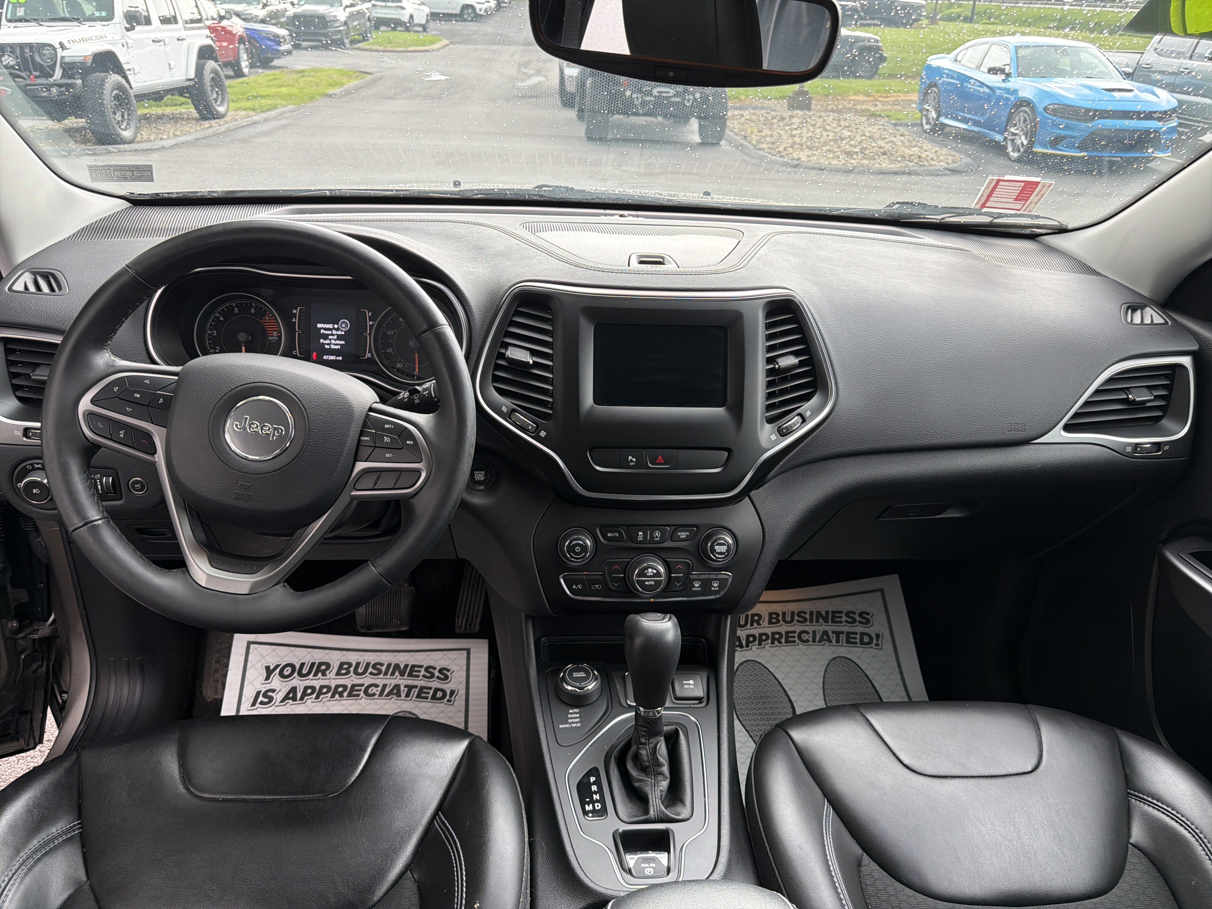 Used 2019 Jeep Cherokee Latitude Plus w/ Comfort/Convenience Group AWD/4WD image 20