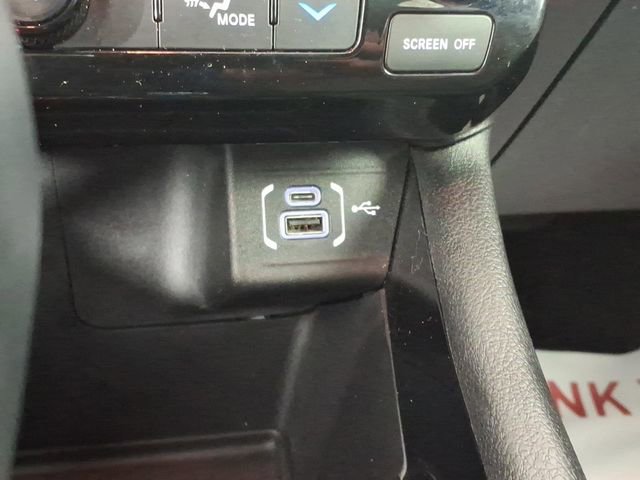 Used 2023 Jeep Compass Limited image 26