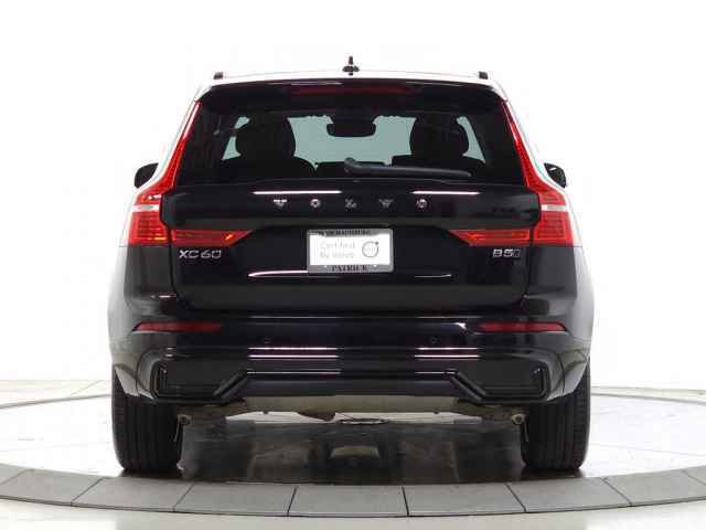 Certified 2025 Volvo XC60 B5 Core AWD/4WD image 8