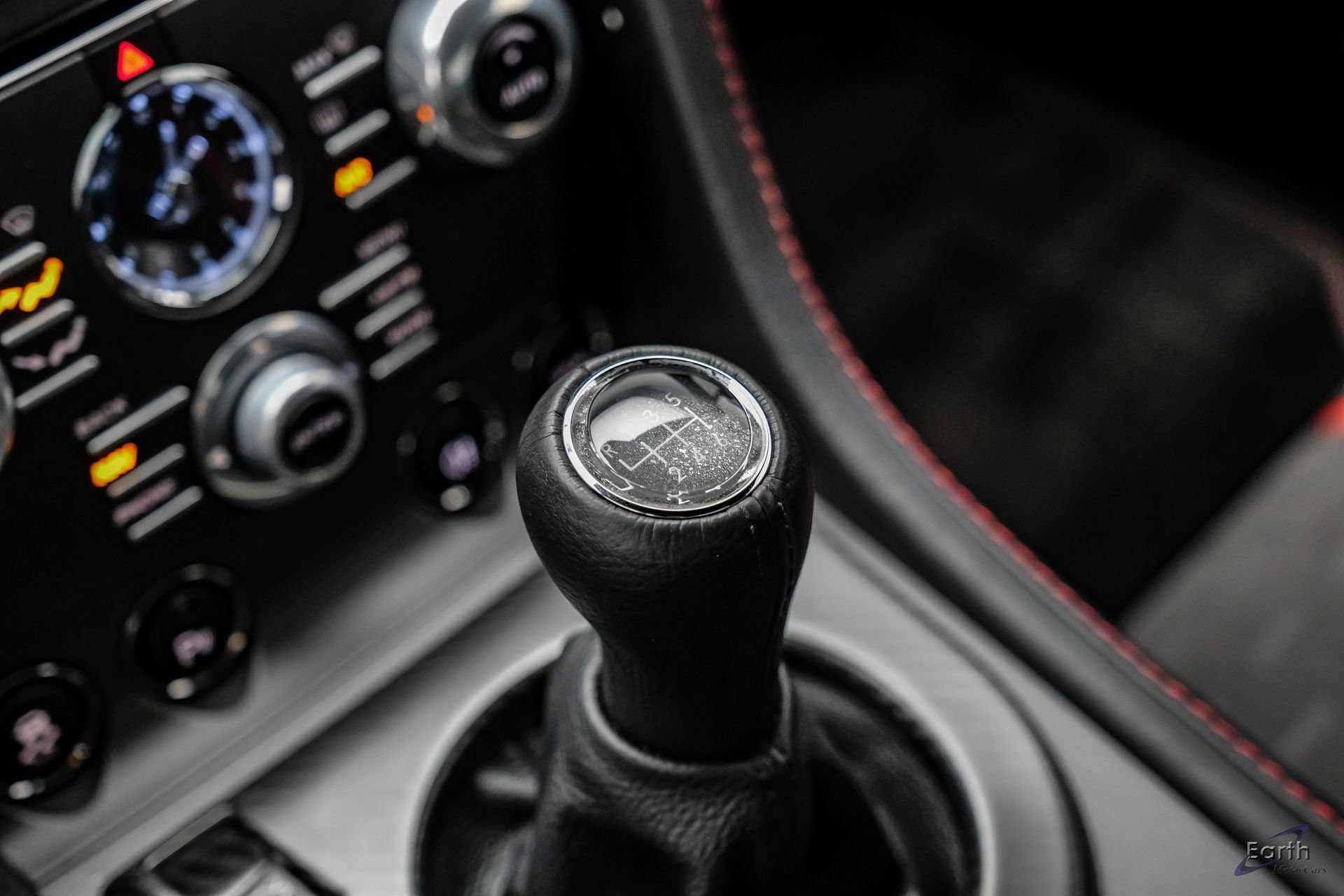 Used 2015 Aston Martin V8 Vantage GT RWD image 61
