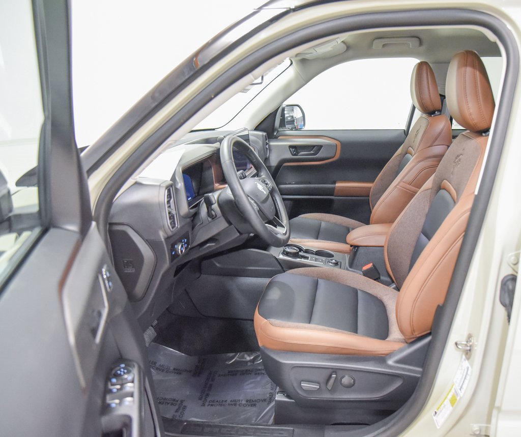 Used 2025 Ford Bronco Sport Outer Banks w/ Outer Banks Tech Package+ image 9