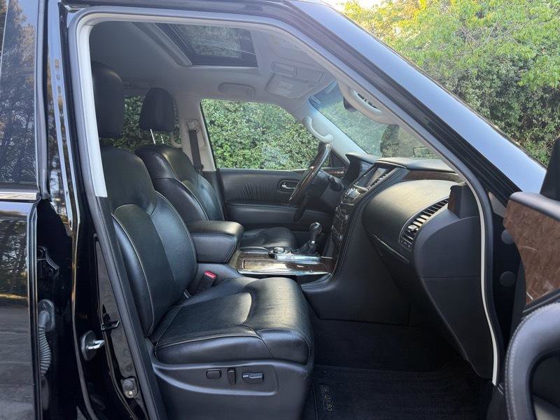 Used 2017 INFINITI QX80 4WD w/ All Season Package image 23