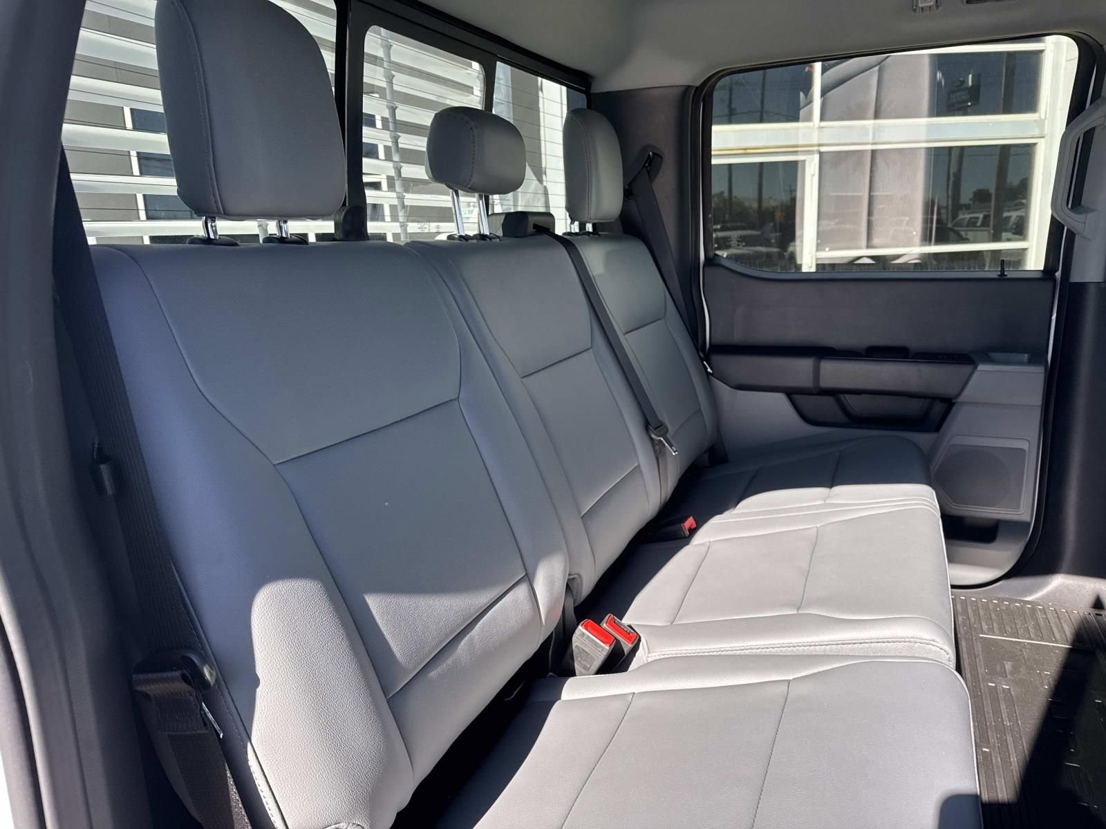 New 2026 Ford F550 4x4 Crew Cab Super Duty image 14