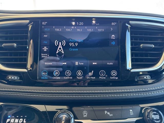 Used 2020 Chrysler Pacifica Limited w/ S Appearance Package image 18