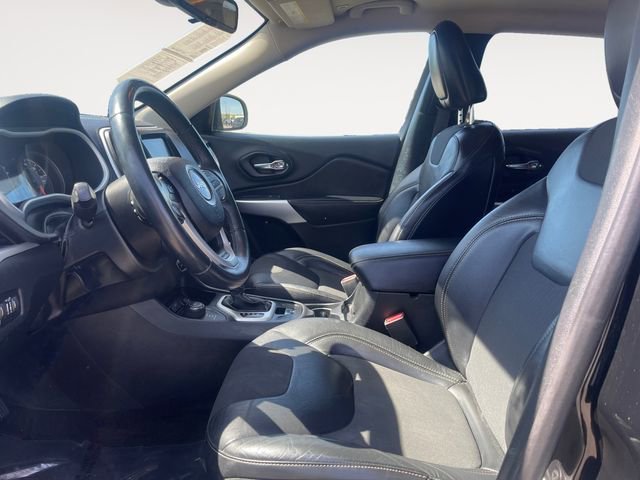 Used 2018 Jeep Cherokee Latitude Plus image 9