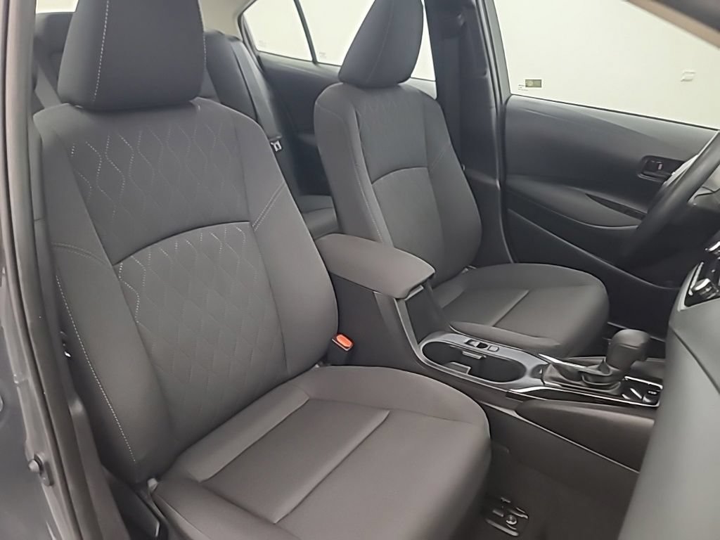 Used 2026 Toyota Corolla LE FWD image 16