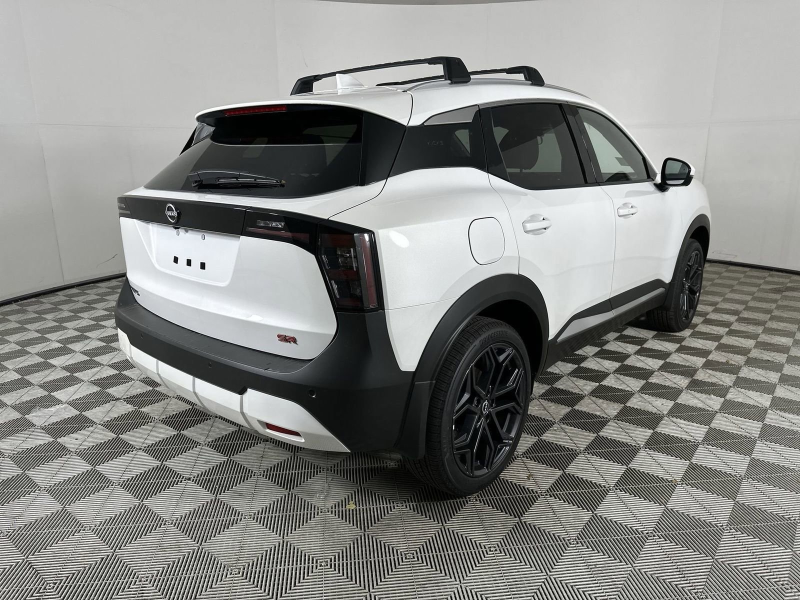 New 2025 Nissan Kicks SR image 13