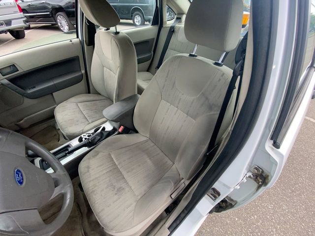 Used 2008 Ford Focus SE FWD image 7