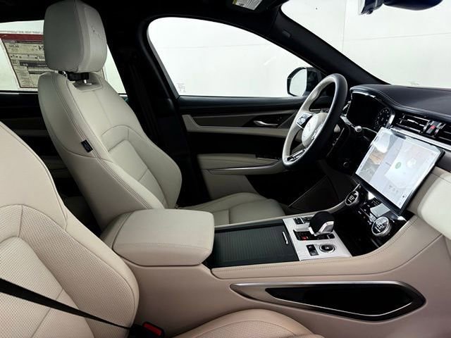New 2026 Jaguar F-PACE R-Dynamic S image 39