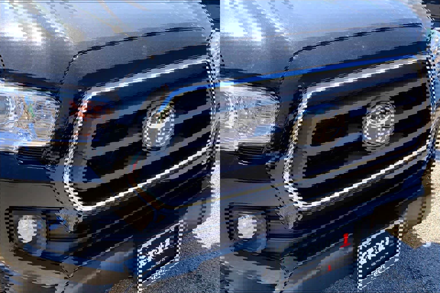 Used 2023 Toyota Tacoma SR5 image 29