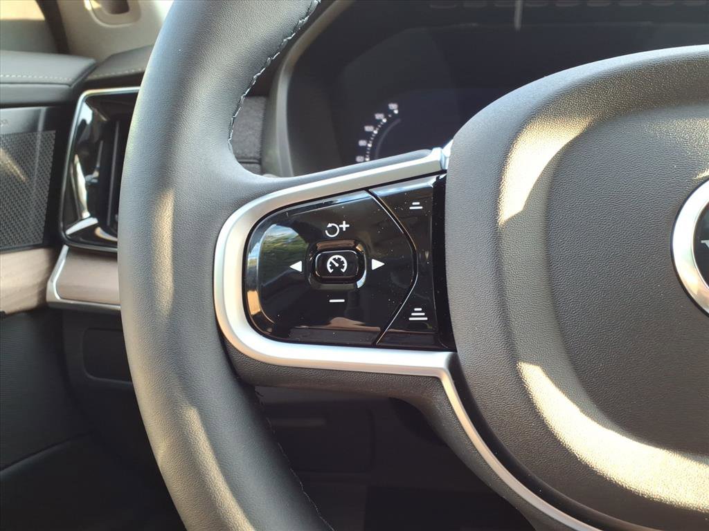 New 2026 Volvo XC90 B6 Plus w/ Protection Package Premier image 21