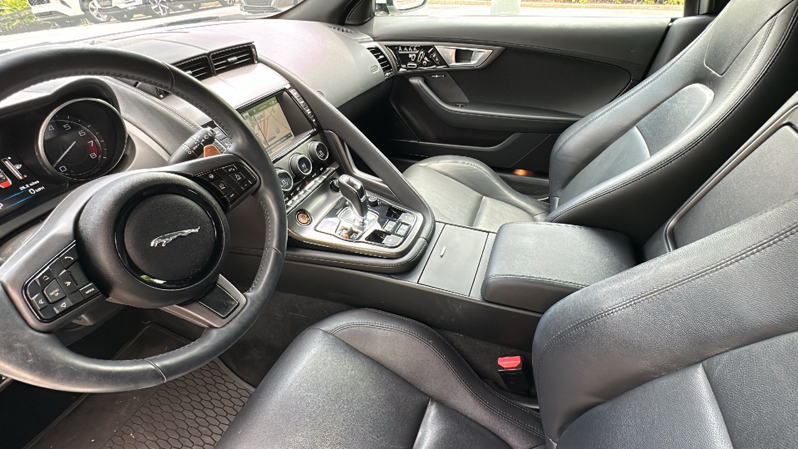 Used 2015 Jaguar F-TYPE S RWD image 26