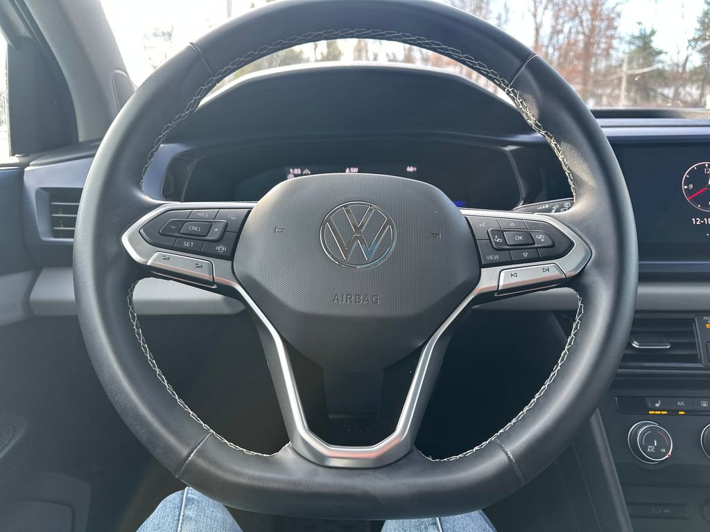 Certified 2022 Volkswagen Taos SE image 7