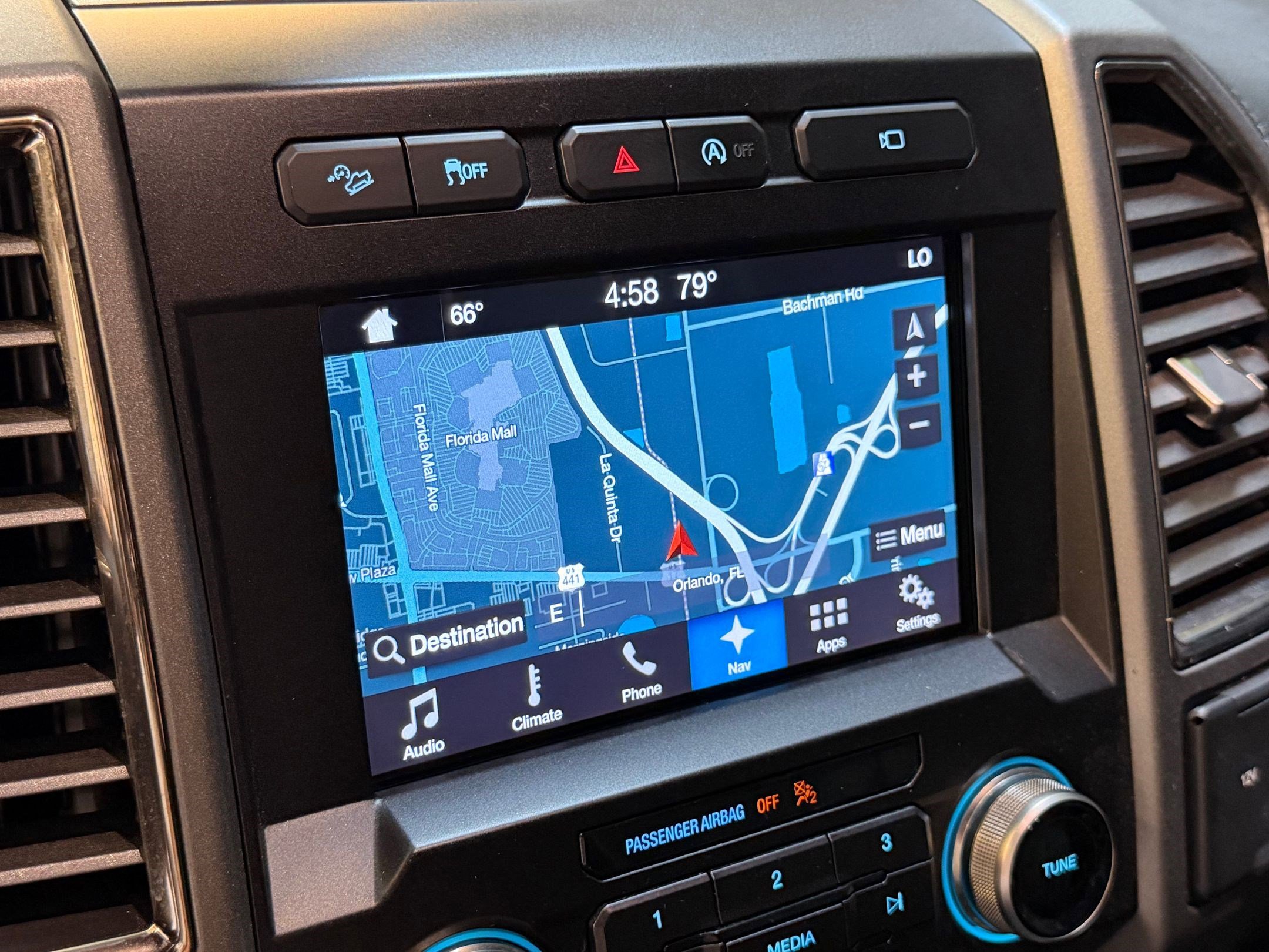 Used 2017 Ford F150 Raptor w/ Equipment Group 802A Luxury AWD/4WD image 32