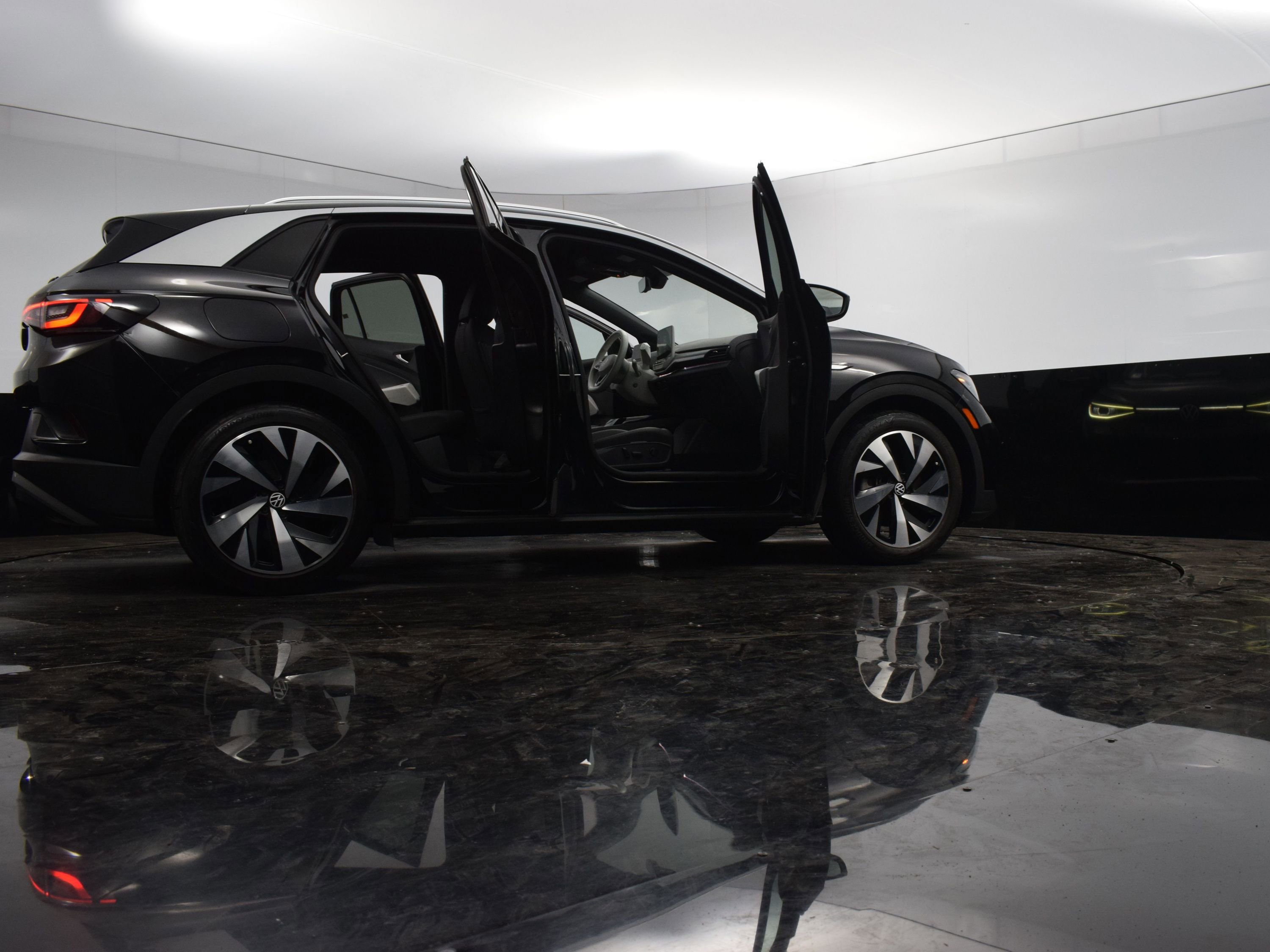 Used 2021 Volkswagen ID.4 1st Edition w/ ID.4 Protection Package image 35