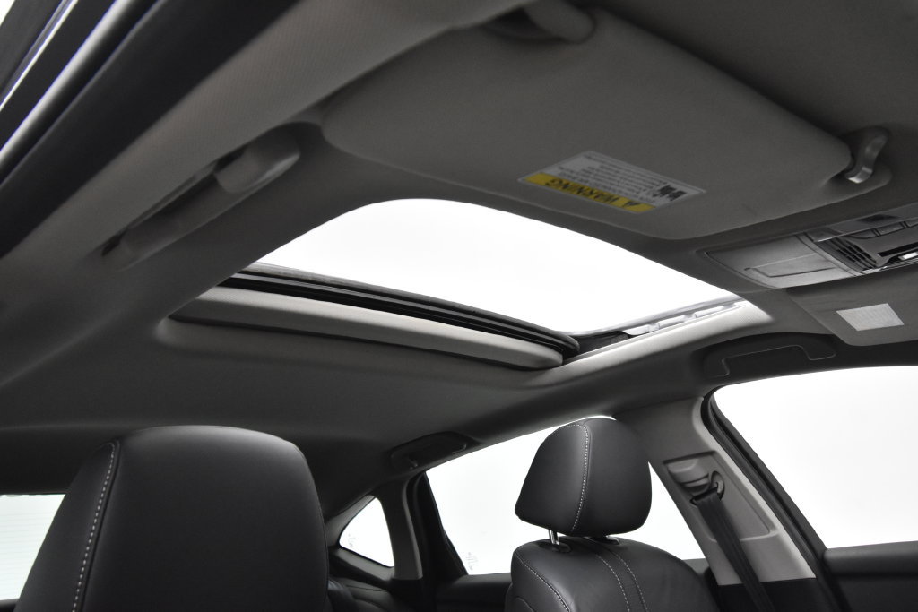 Used 2021 Acura TLX w/ Technology Package FWD image 15