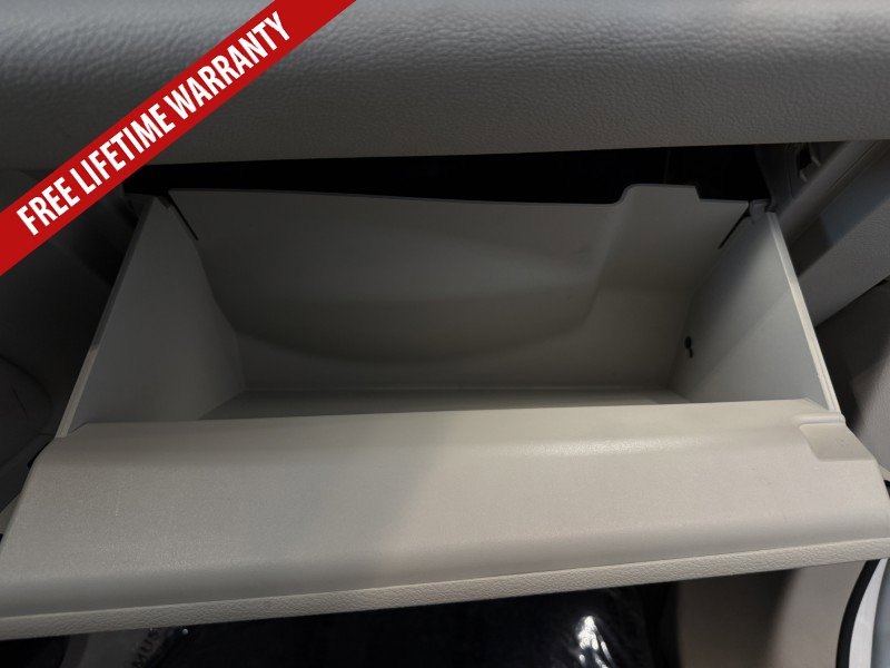 Used 2023 Chrysler Pacifica Limited FWD image 50