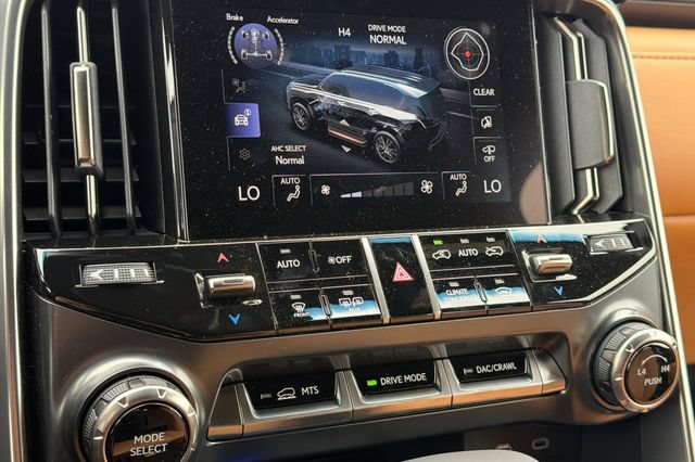 New 2026 Lexus LX 600 4WD w/ Appearance Package image 19