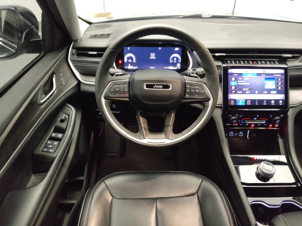 Used 2023 Jeep Grand Cherokee Limited RWD image 22