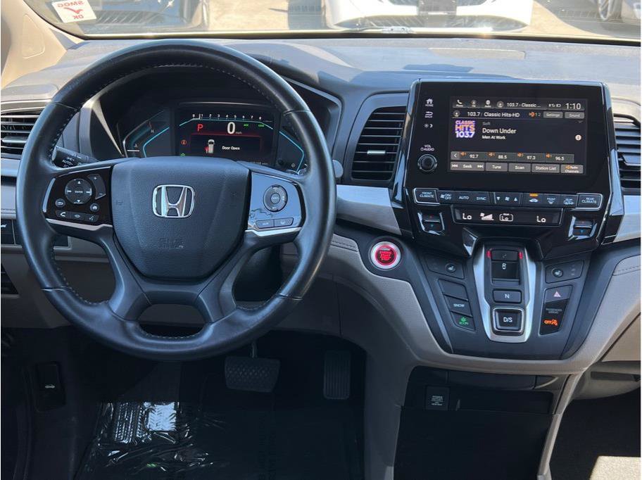 Used 2018 Honda Odyssey EX-L image 11