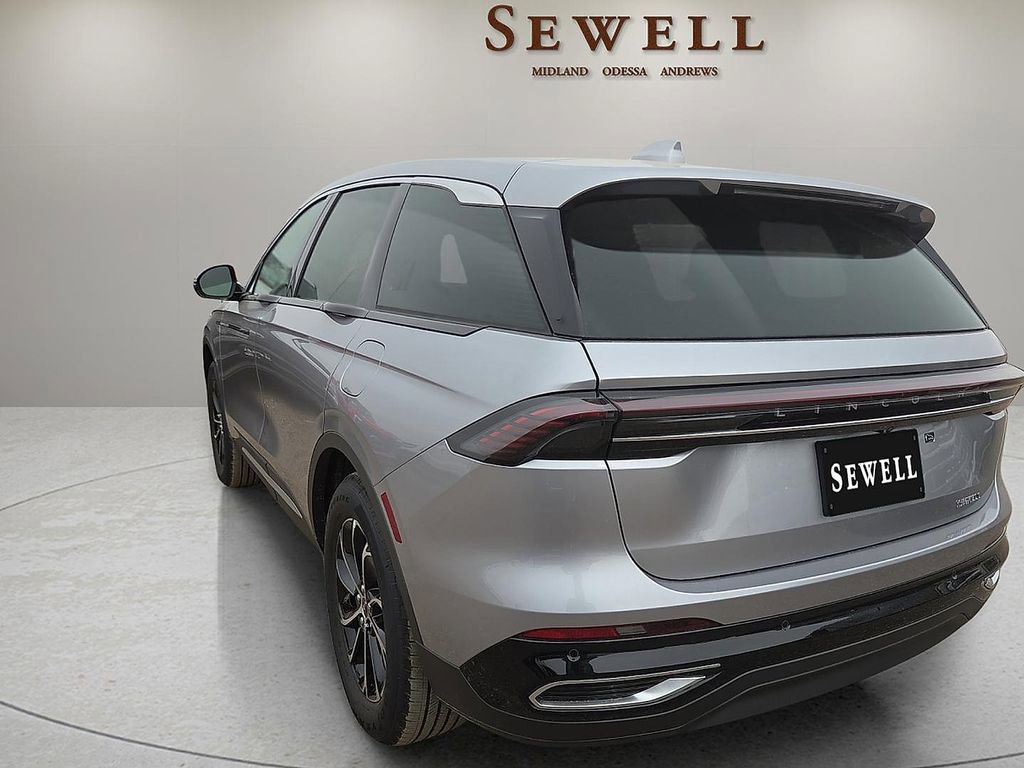 New 2026 Lincoln Nautilus Premier AWD/4WD image 3