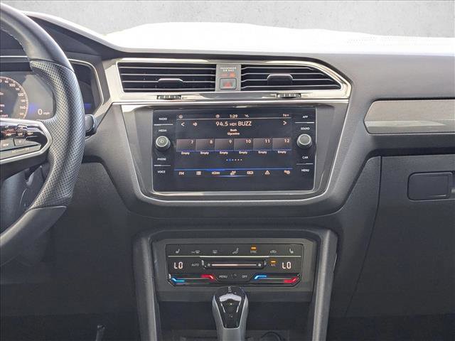Used 2023 Volkswagen Tiguan SE R-Line image 12