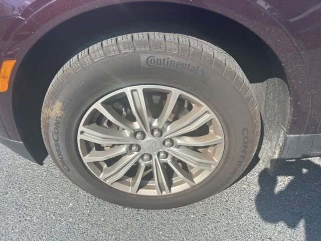 Used 2017 Cadillac XT5 Luxury w/ Driver Awareness Package image 11