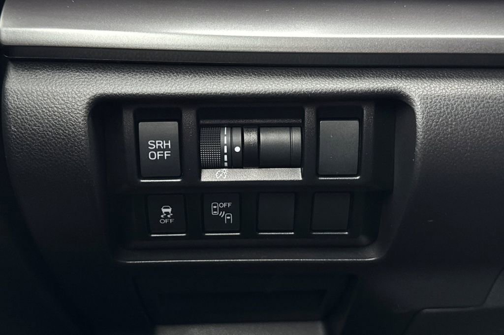 Used 2023 Subaru Impreza 2.0i Limited w/ Popular Package #3 image 32